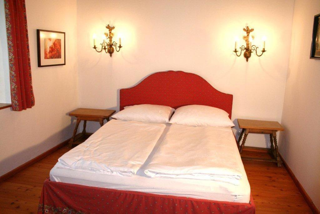 Gaestehaus Schloss Bernau Fischlham Quarto foto